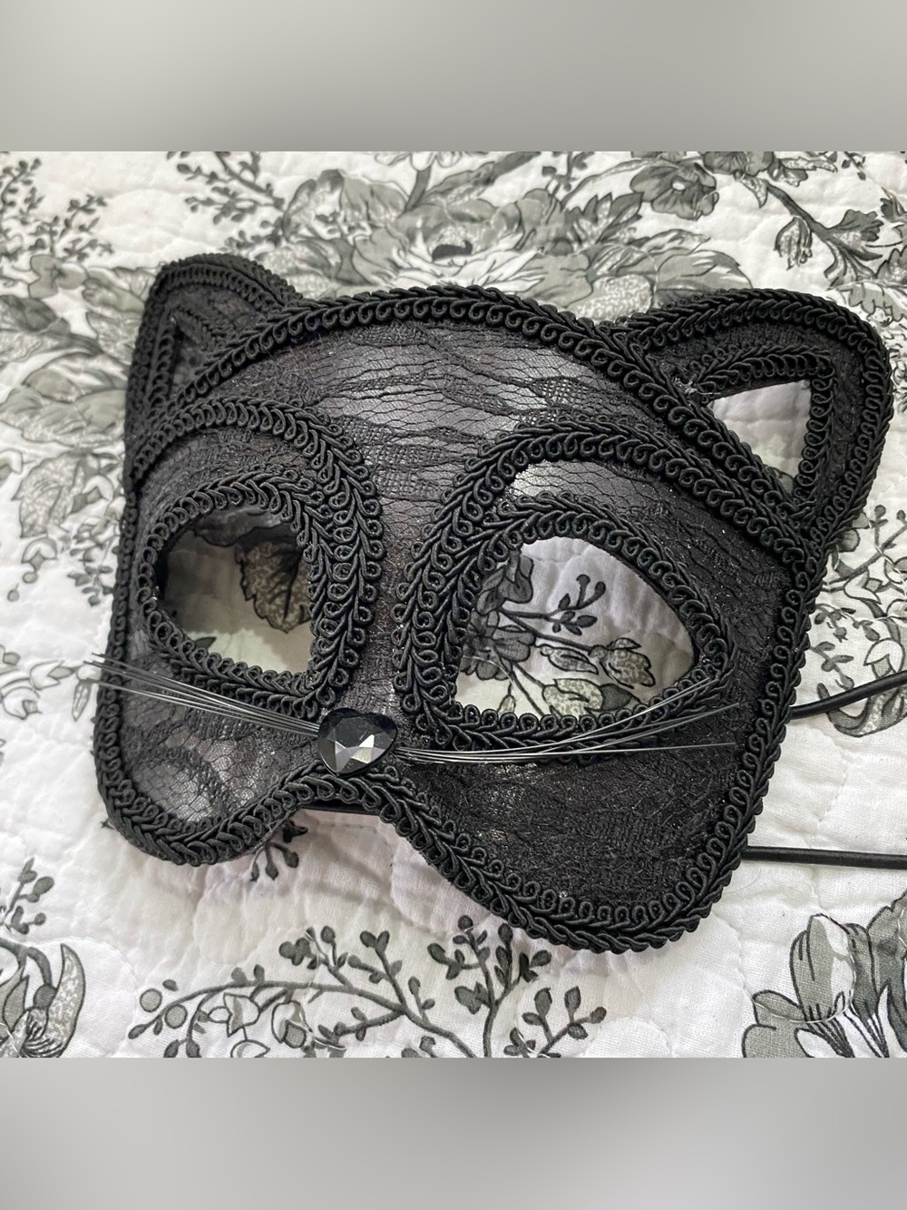 elegant black kitty cat halloween masquerade mask — one size
